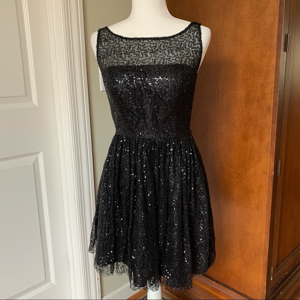 black sequin party dress  jr 9/10 brand MXI